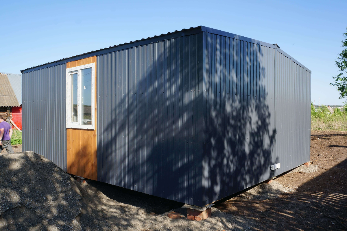 Модульный дом из бытовок 6х4,8м (28.8м²)