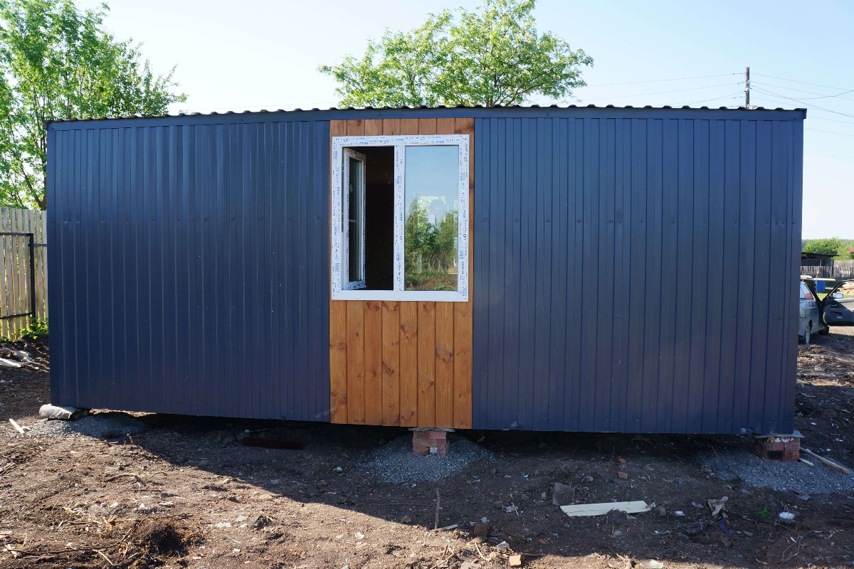 Модульный дом из бытовок 6х4,8м (28.8м²)